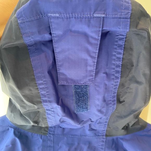 L.L. Bean Kids Trail Jacket - Picture 6 of 8